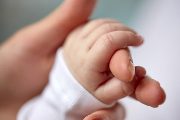 2024大足生育费用详解：妇幼院与人民院顺产价格差异探究